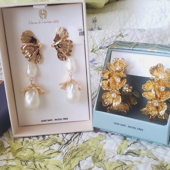 Avant Garde STATEMENT EARRINGS SET Pearl and Gold-toned Jewlery SET! - LEAD FREE - Picture 2 of 7